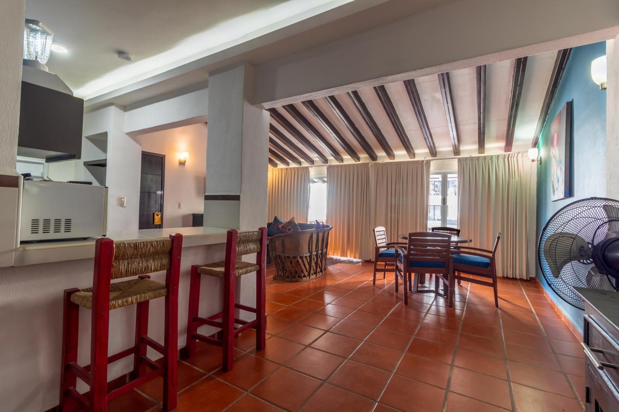La Iguana Vallarta Lgbt Adults Only - Romantic Zone - Party Clubbing Street Puerto Vallarta Luaran gambar
