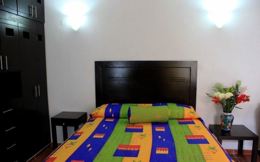 La Iguana Vallarta Lgbt Adults Only - Romantic Zone - Party Clubbing Street Puerto Vallarta Luaran gambar